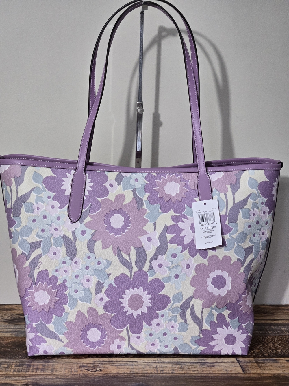 Coach City Tote With Floral Print - Picture 4 of 7